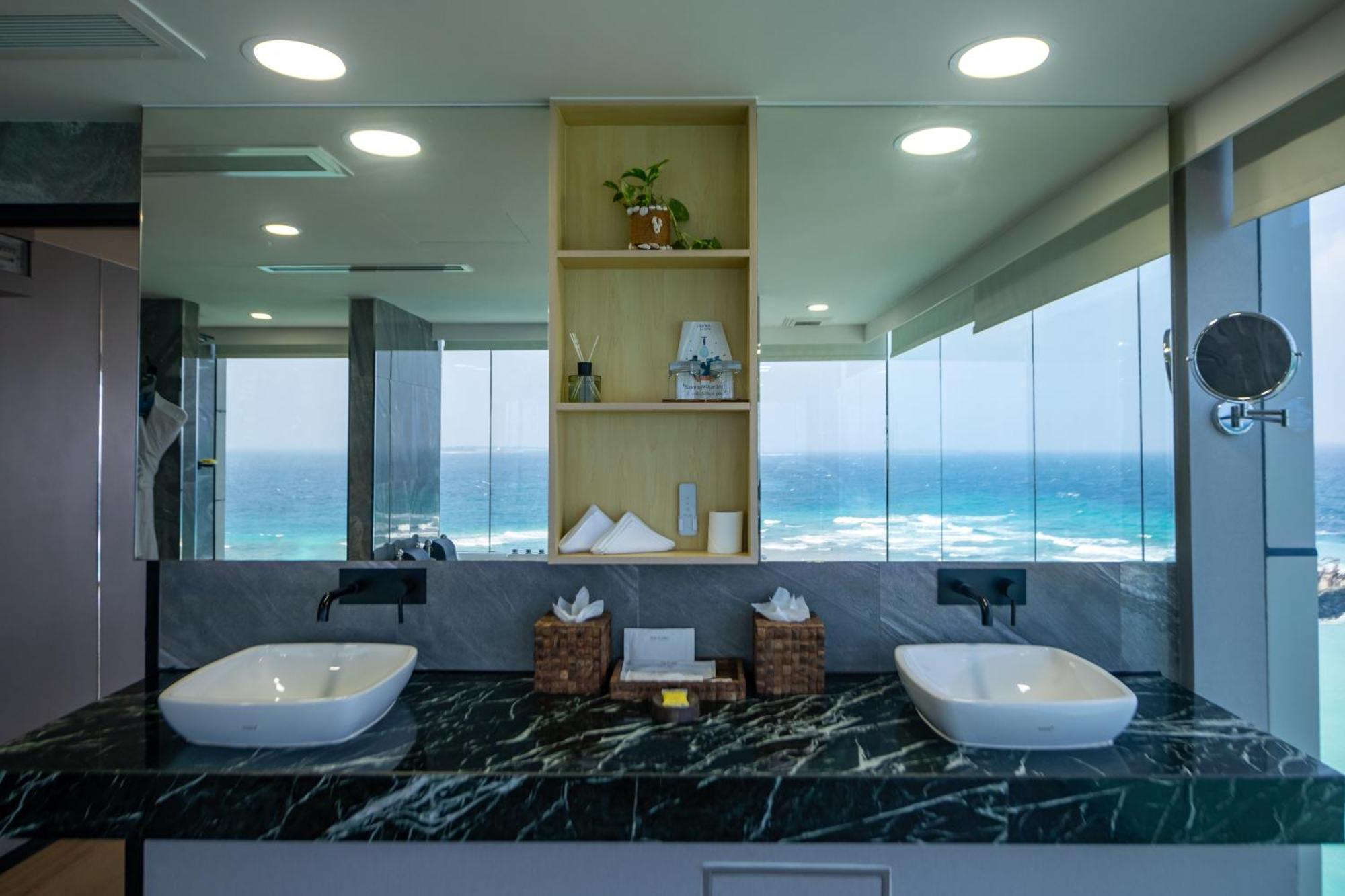 Swarn By Hawks Hotels Kamadhoo Exterior photo