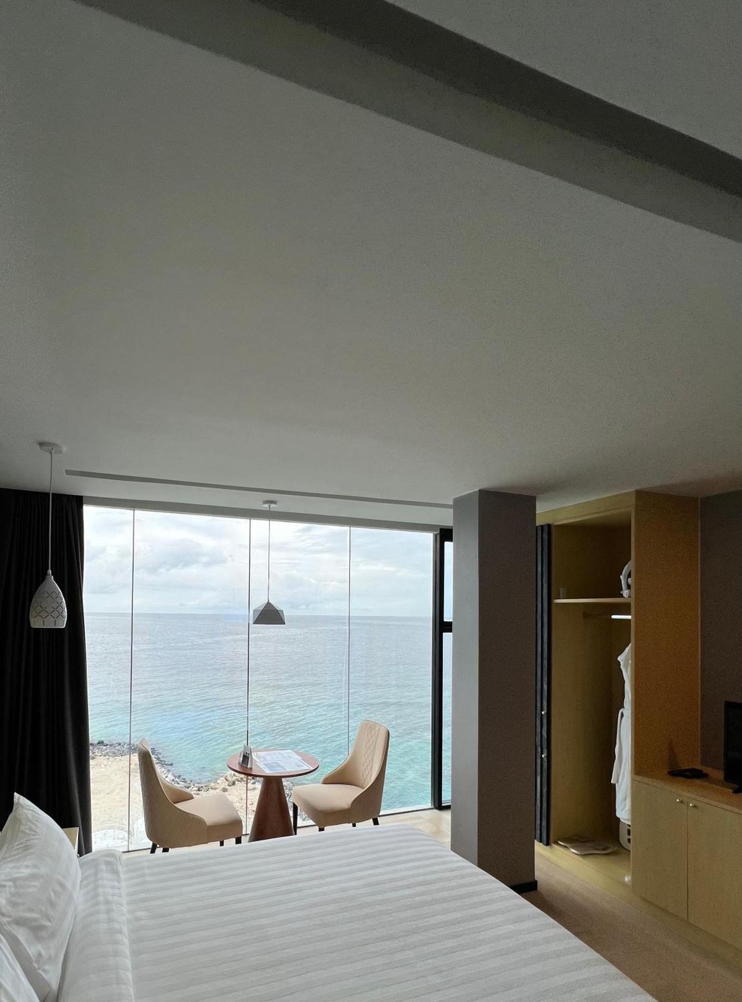 Swarn By Hawks Hotels Kamadhoo Exterior photo