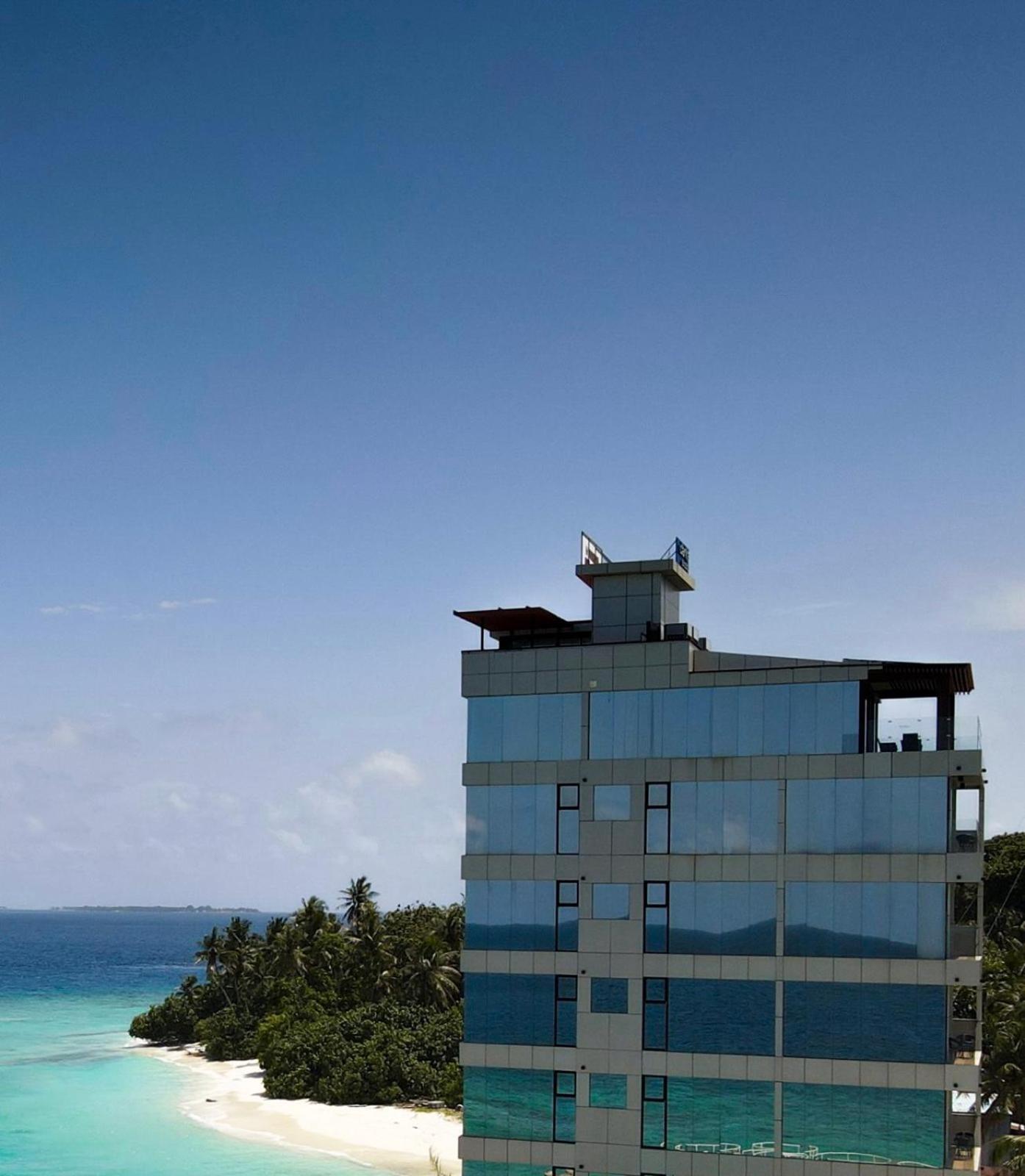 Swarn By Hawks Hotels Kamadhoo Exterior photo
